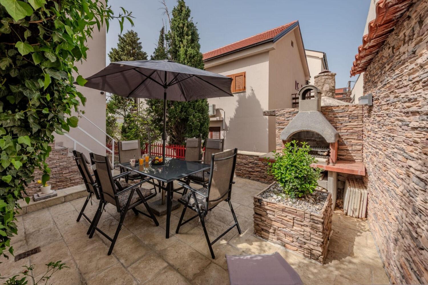 Apartments Mil - 30 M From Beach Ribarica Extérieur photo